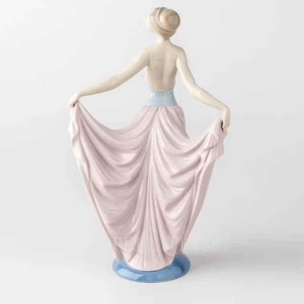 lladro ballet dancer figurine
