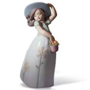 lladro little daisy porcelain figurine spanish designer