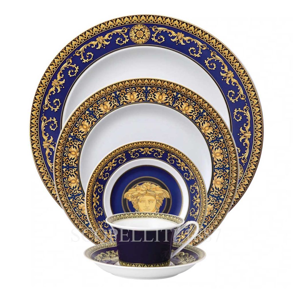 luxury yacht dinnerware