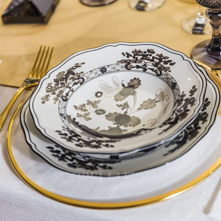 Richard Ginori Oriente Italianoイリス 27cm Ginori 5 piece Place Setting Oriente Italiano Albus
