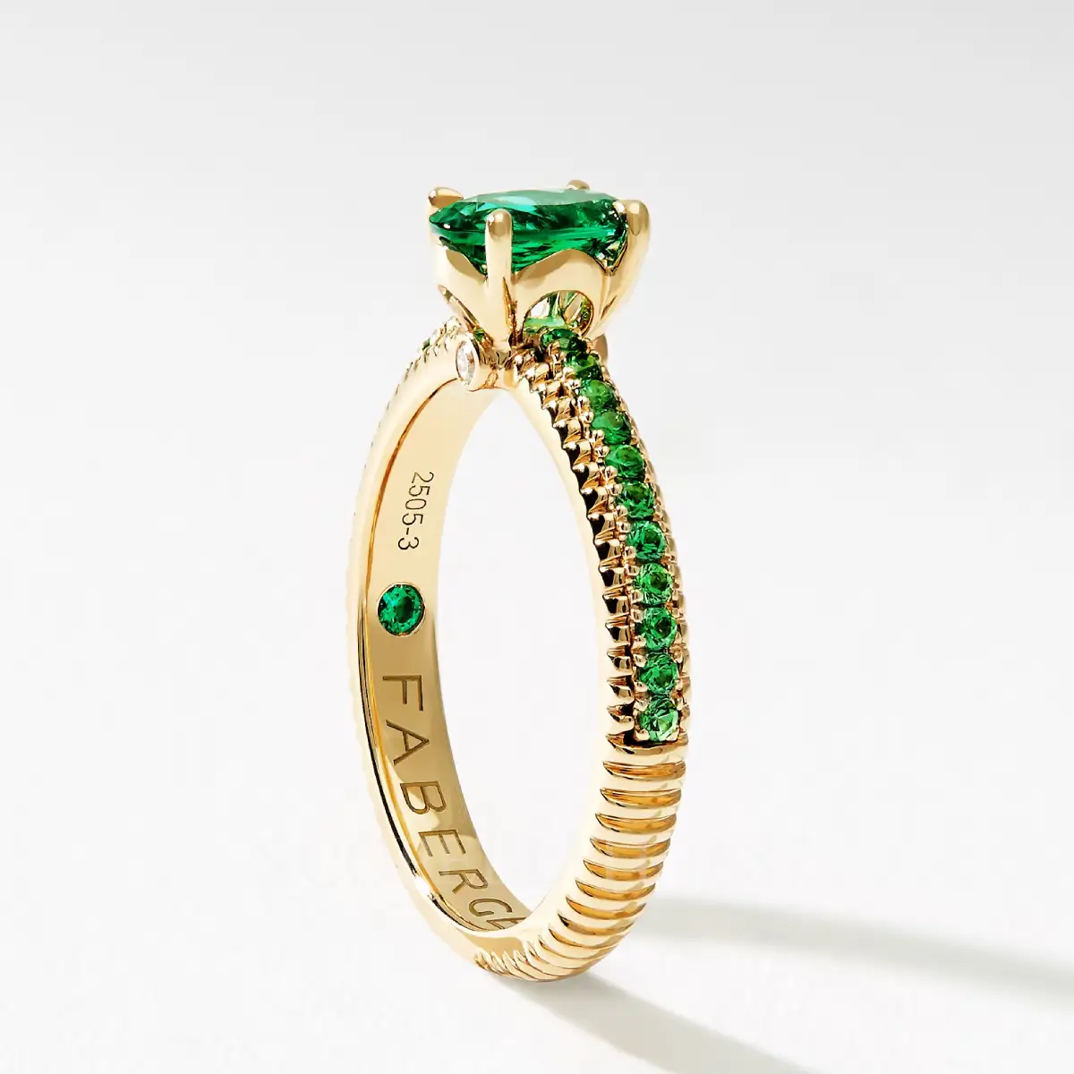 Fabergé Tsavorite Pavé Ring with Large Emerald - Image 2
