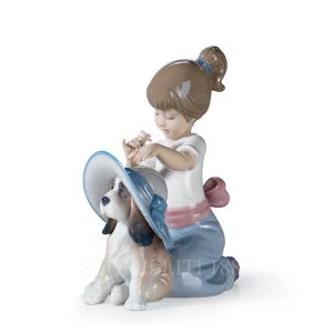 lladro an elegant touch figurine