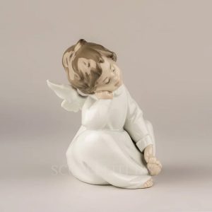 lladro angel dreaming figurine