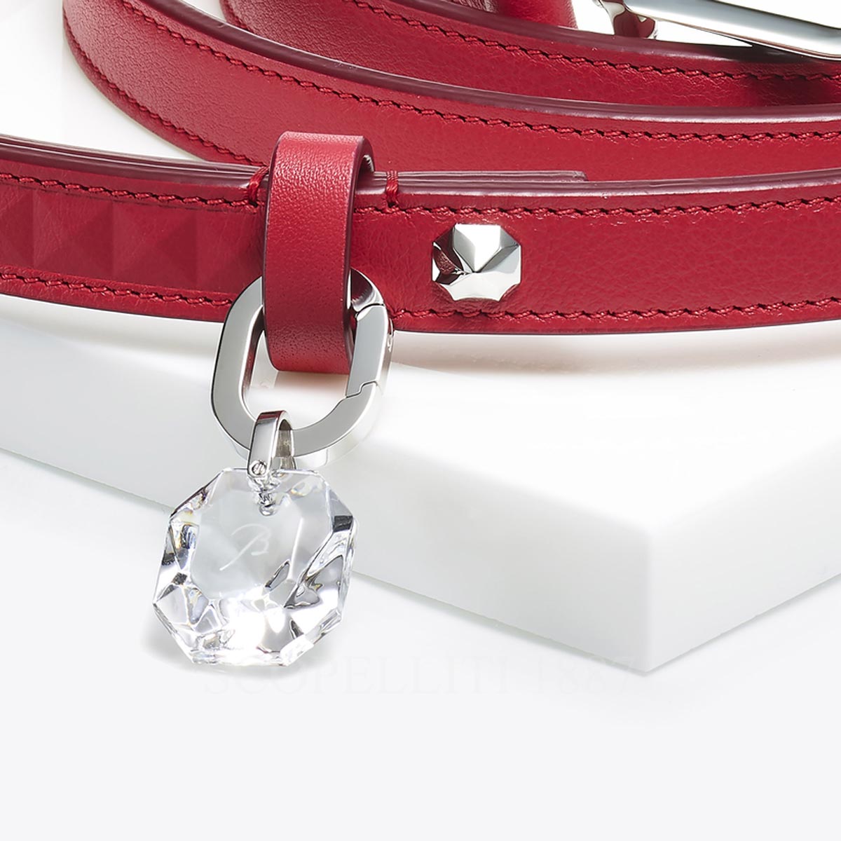 baccarat red allure leash with crystal