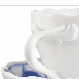 meissen blue onion style espresso cup detail