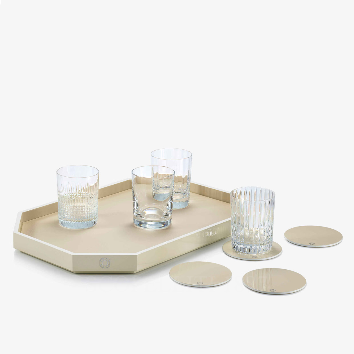 baccarat octogone tray ivory medium