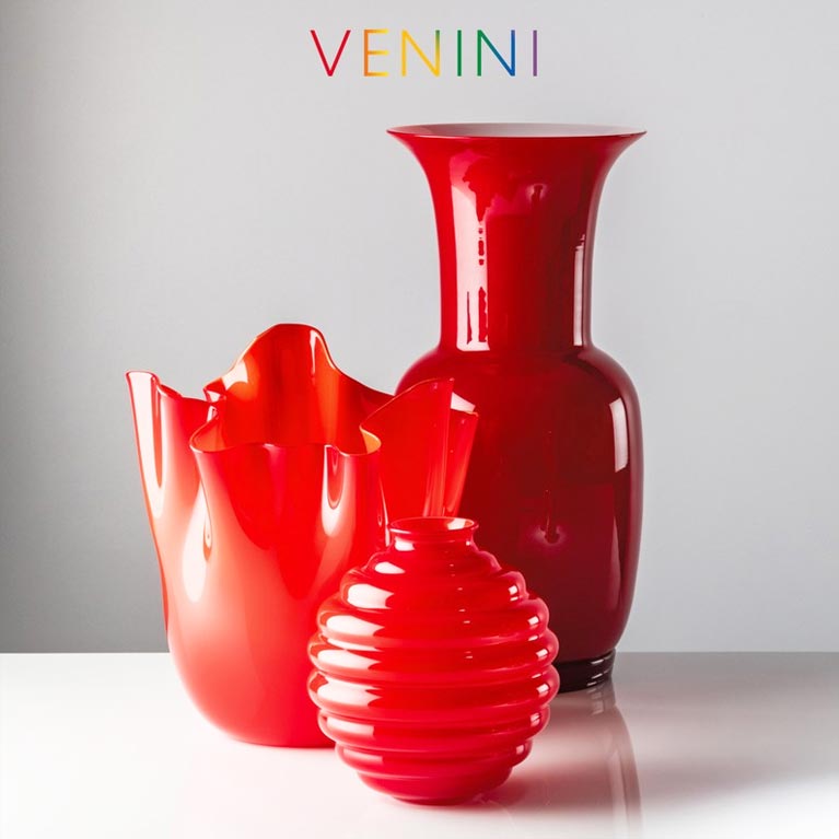 venini red vases