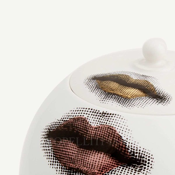 fornasetti vase rossetti top