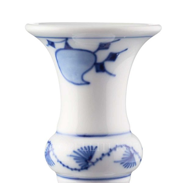 meissen blue onion vase h 16 detail