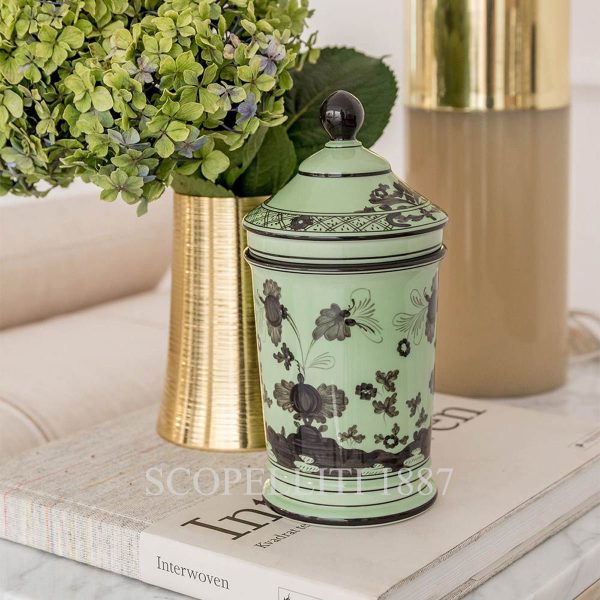 oriente italiano bario pharmacy vase with cover