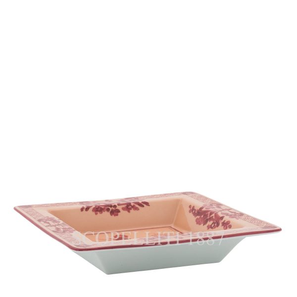 oriente vermiglio squared vide poche