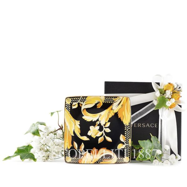 versace vanity canape dish