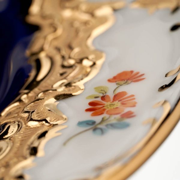 meissen cobalt blue strewn flowers bread plate detail