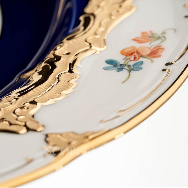 meissen dinner plate strewn flowers cobalt blue detail