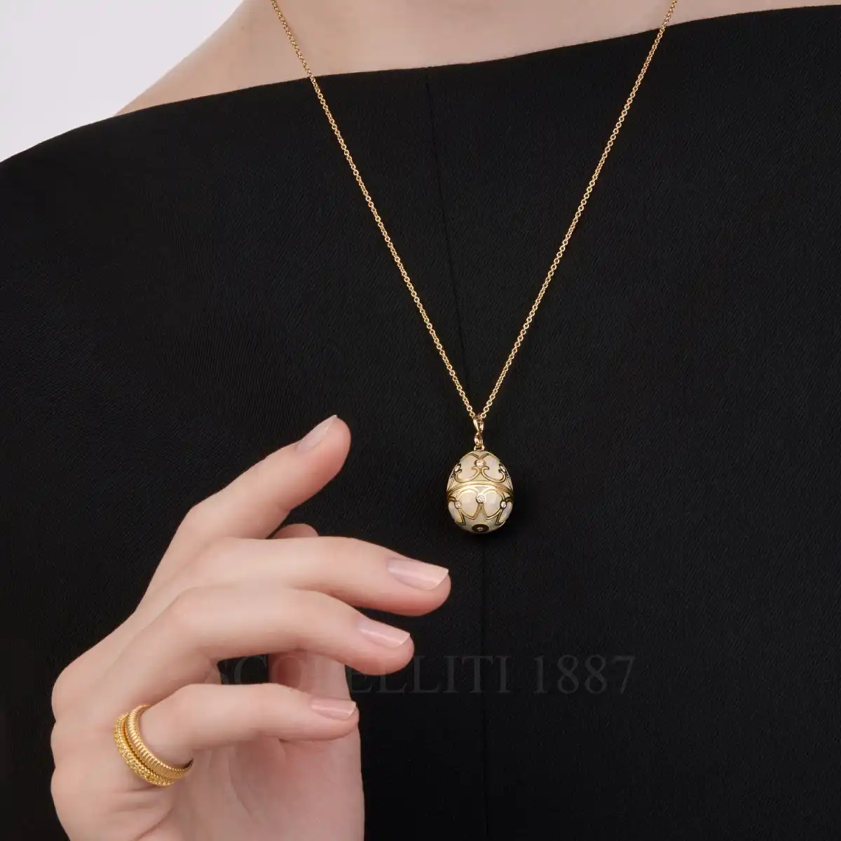 fabergé heritage egg pendant gold