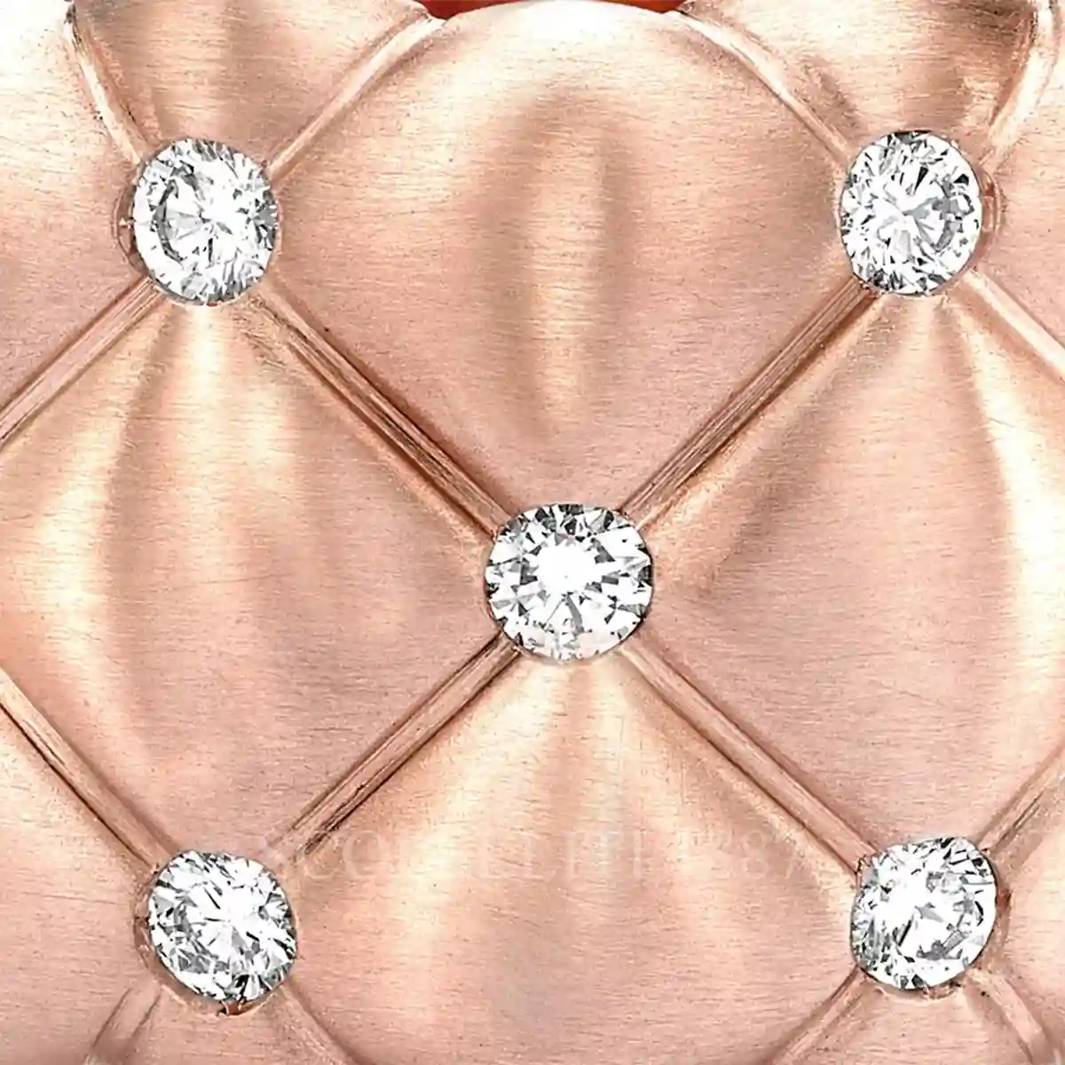 fabergé crown quilted ring with diamonds large detail