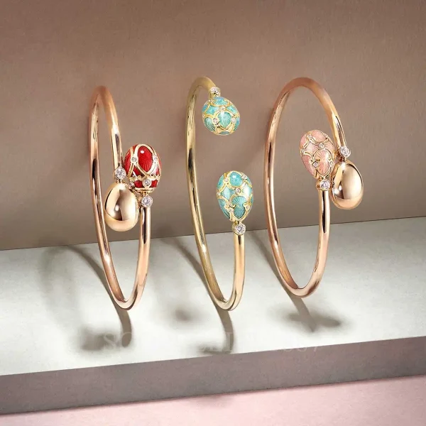 fabergé 18kt gold three crossover bracelets
