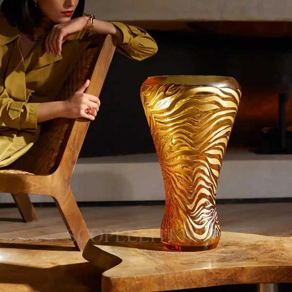 lalique tigre amber vase