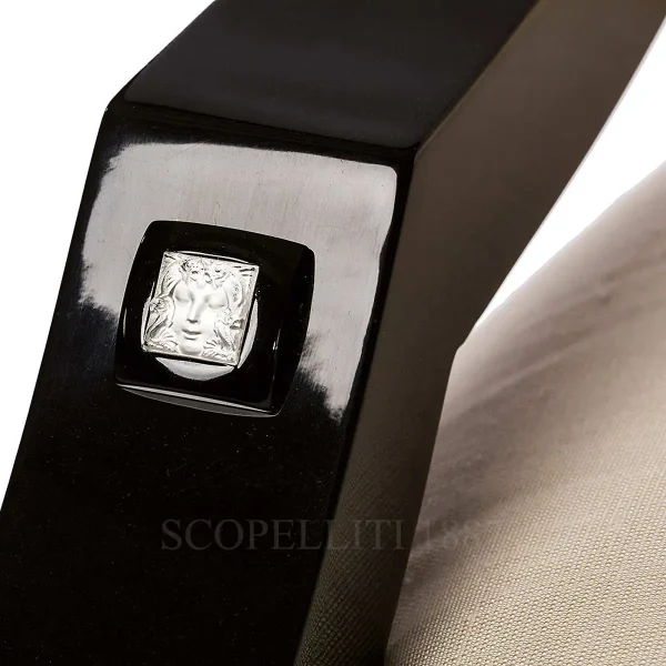 lalique masque de femme classic chair details