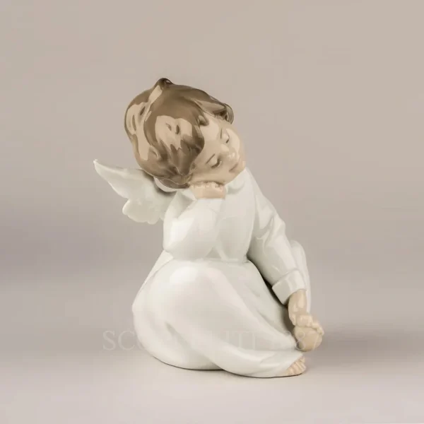 lladro angel dreaming porcelain figurine