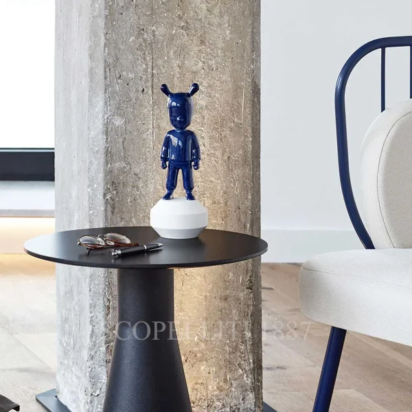 lladro the guest by jaime hayon dark blue small